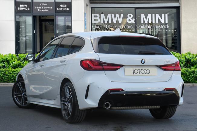 BMW 1 Series Photo 2