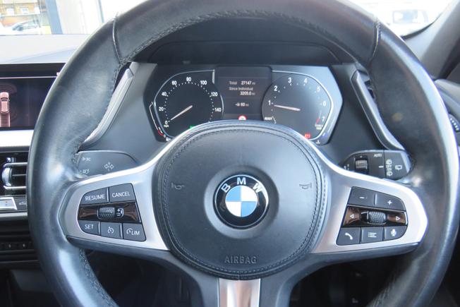 BMW 1 Series Photo 21