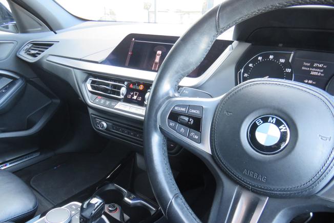 BMW 1 Series Photo 32