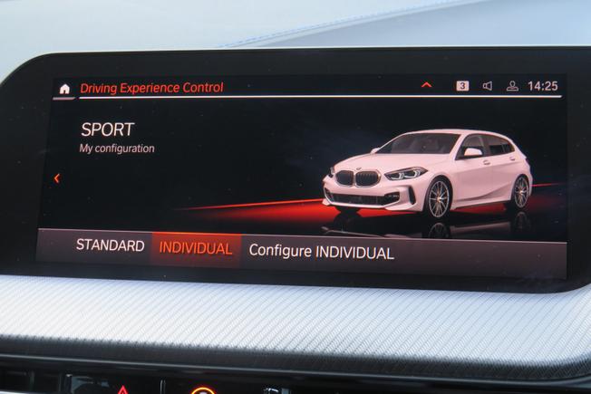 BMW 1 Series Photo 36