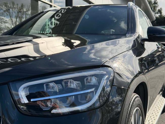 MERCEDES-BENZ GLC Photo 12