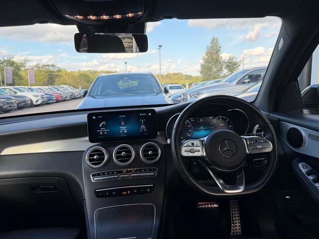 MERCEDES-BENZ GLC Photo 5