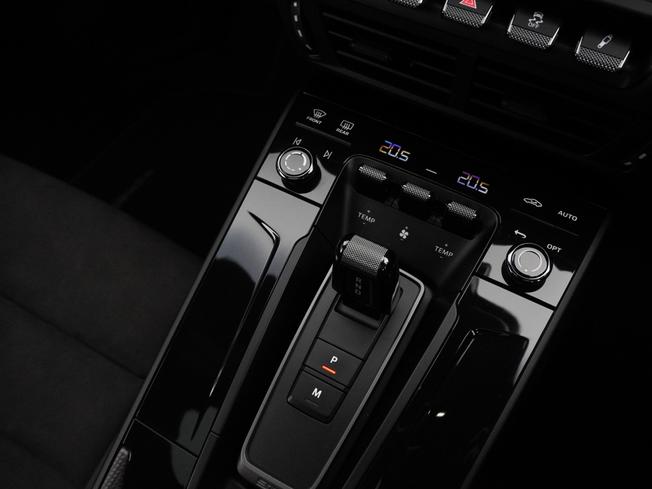 PORSCHE 911 Photo 28