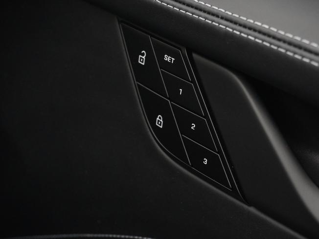 PORSCHE 911 Photo 35