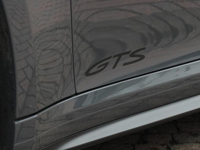 PORSCHE 911 Photo 39