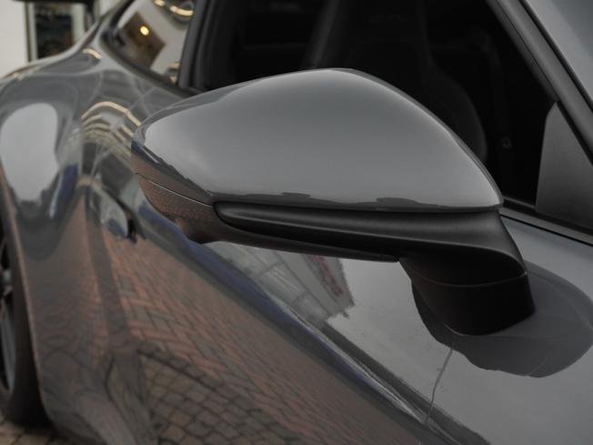 PORSCHE 911 Photo 41