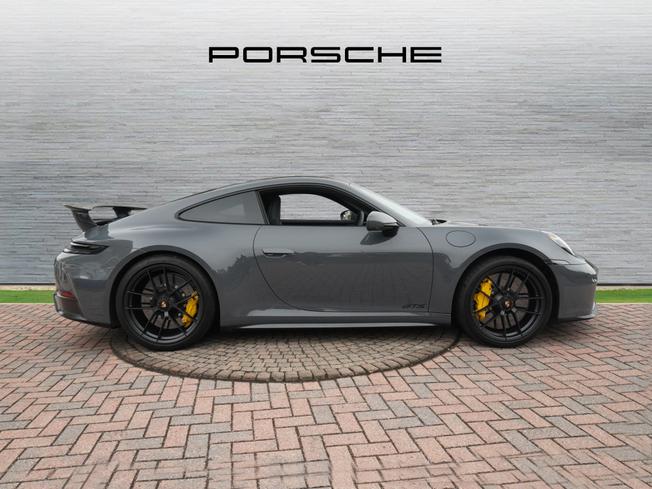 PORSCHE 911 Photo 5