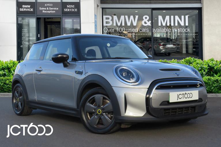 Used 2023 MINI Electric Hatch Cooper SE 32.6kWh Level 1 Hatchback 3dr Electric Melting Silver at JCT600