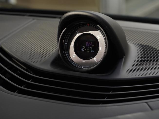 PORSCHE Taycan Photo 17