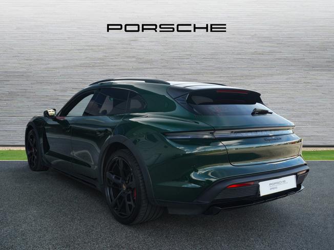 PORSCHE Taycan Photo 2