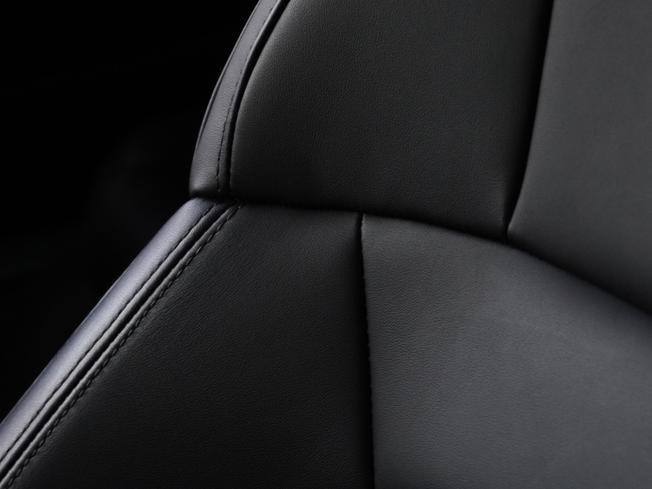 PORSCHE Taycan Photo 34