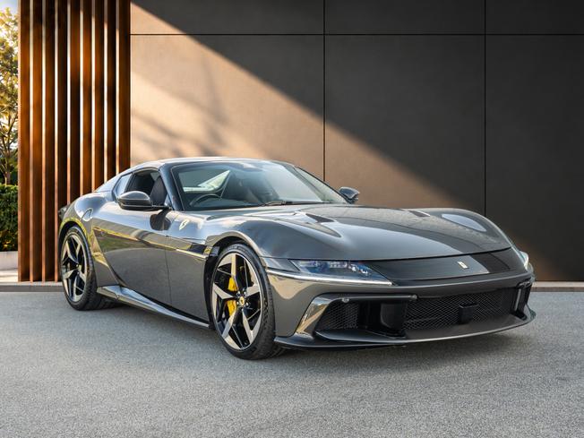 FERRARI 12 Cilindri Photo 9