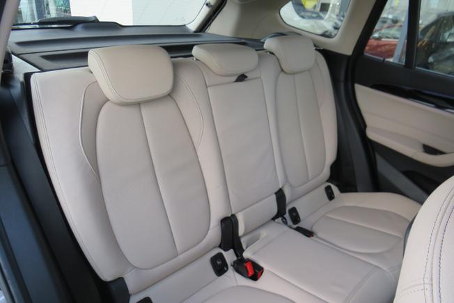 BMW X1 Photo 16