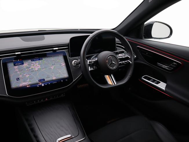MERCEDES-BENZ E Class Photo 21