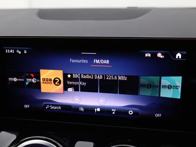 MERCEDES-BENZ Eqa Photo 33