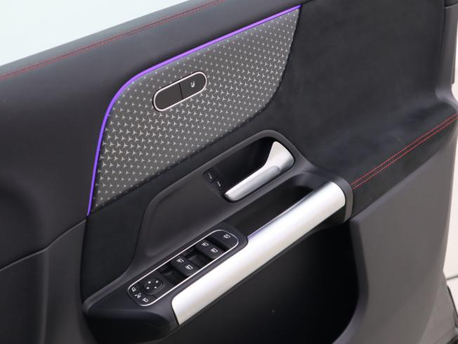 MERCEDES-BENZ Eqa Photo 42