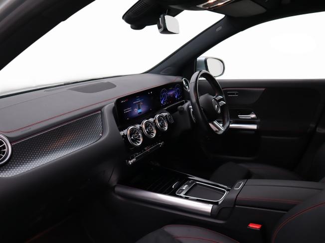 MERCEDES-BENZ Eqa Photo 19