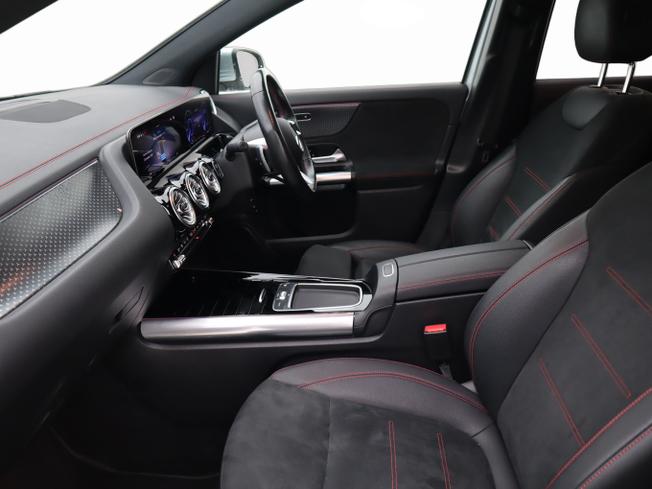 MERCEDES-BENZ Eqa Photo 20