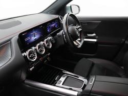 MERCEDES-BENZ Eqa Photo 3