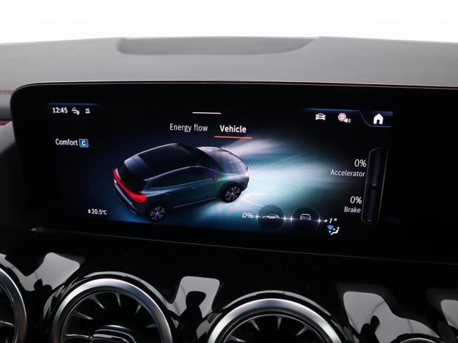 MERCEDES-BENZ Eqa Photo 32