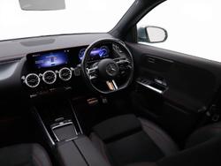 MERCEDES-BENZ Eqa Photo 5