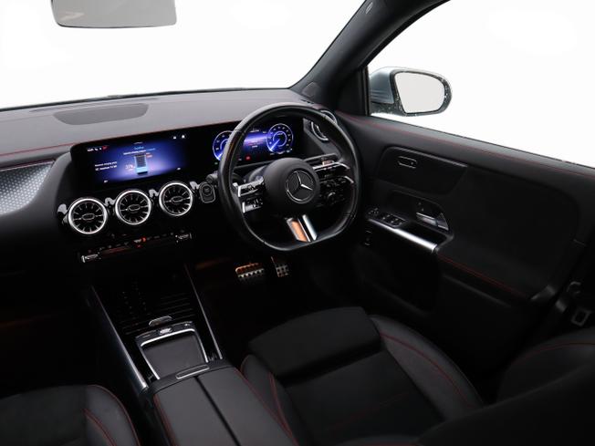 MERCEDES-BENZ Eqa Photo 5