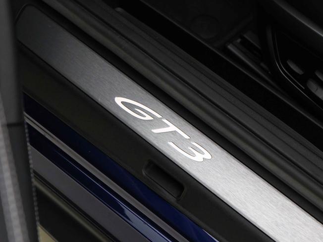 PORSCHE 911 Photo 28