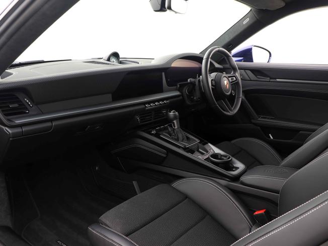 PORSCHE 911 Photo 3