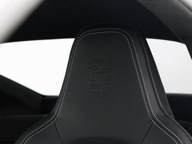 PORSCHE 911 Photo 31