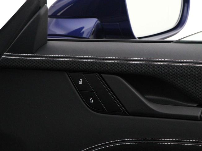 PORSCHE 911 Photo 34