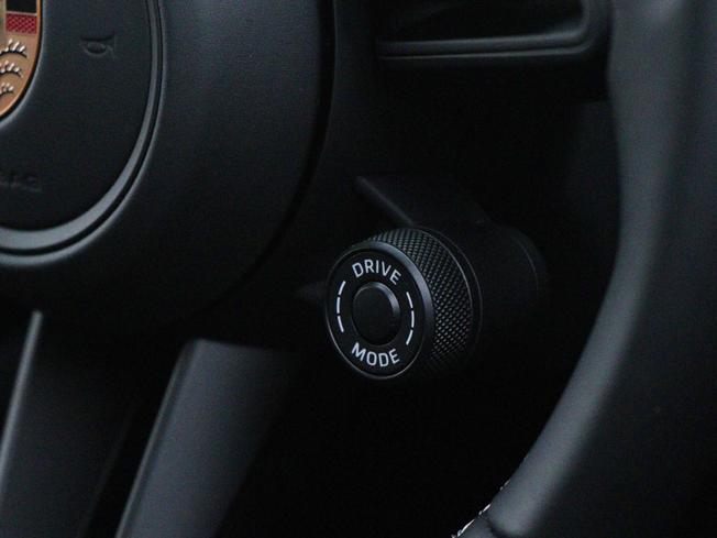 PORSCHE 911 Photo 36