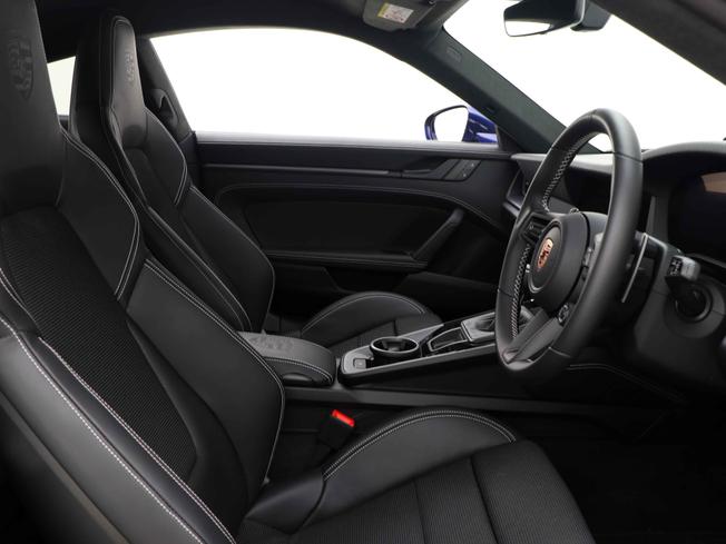PORSCHE 911 Photo 38