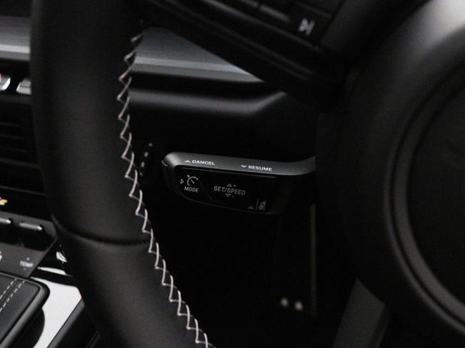 PORSCHE 911 Photo 43