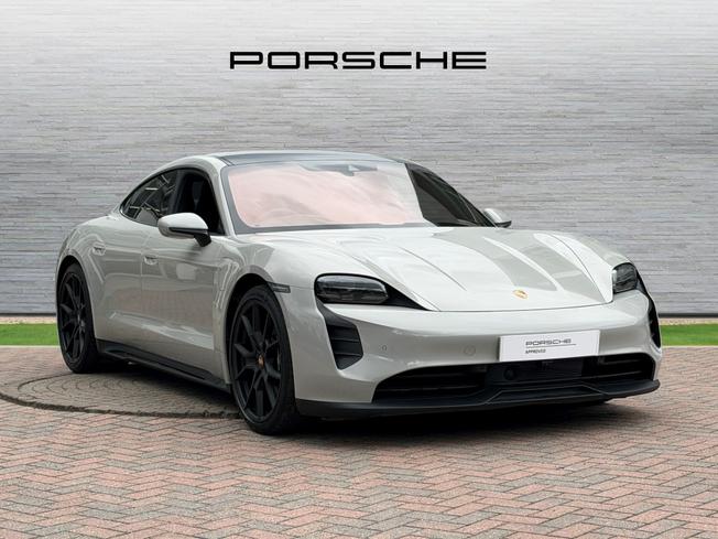 PORSCHE Taycan Photo 1