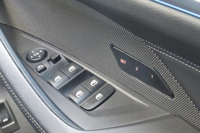BMW I4 Photo 11
