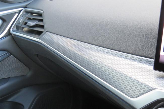 BMW I4 Photo 16