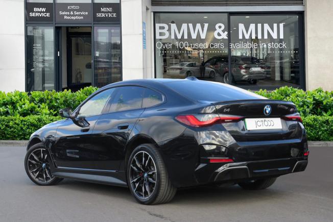 BMW I4 Photo 2