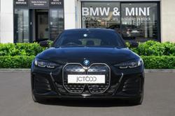 BMW I4 Photo 4