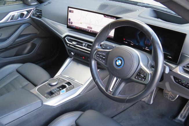 BMW I4 Photo 40