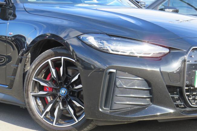 BMW I4 Photo 6