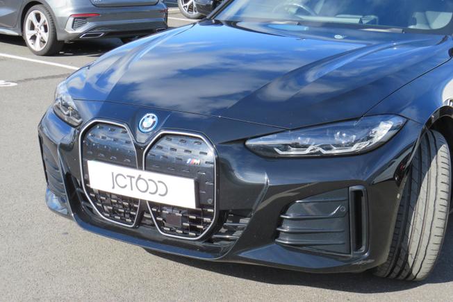 BMW I4 Photo 7