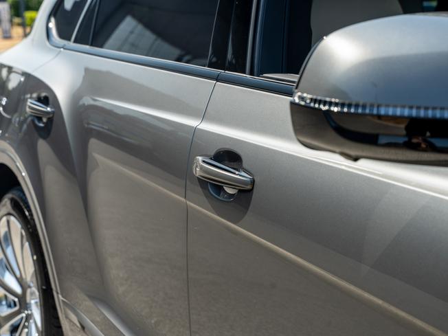 BENTLEY Bentayga Photo 40