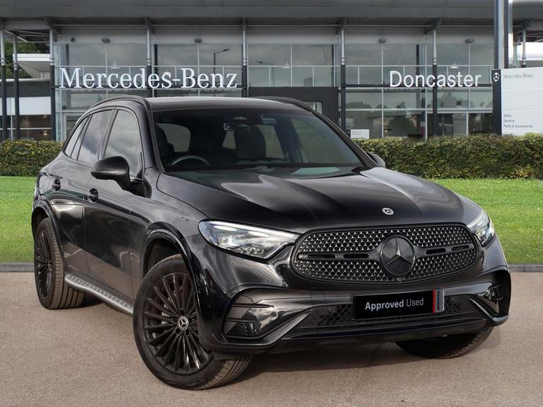 Used 2025 MERCEDES-BENZ Glc 2.0 GLC300e 31.2kWh AMG Line (Premium Plus) SUV 5dr Petrol Plug-in Hybrid G-Tronic+ 4MATIC Euro 6 (s/s) (313 ps) Black at JCT600