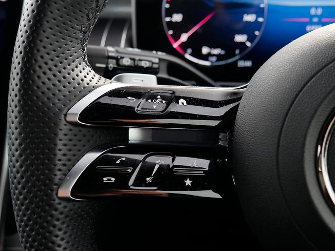MERCEDES-BENZ Glc Photo 12