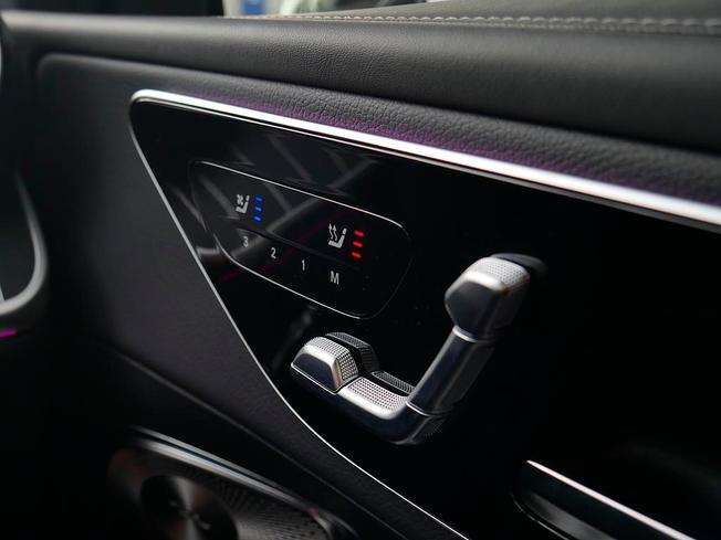MERCEDES-BENZ Glc Photo 17