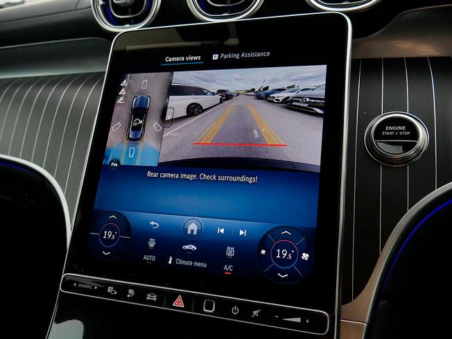 MERCEDES-BENZ Glc Photo 39