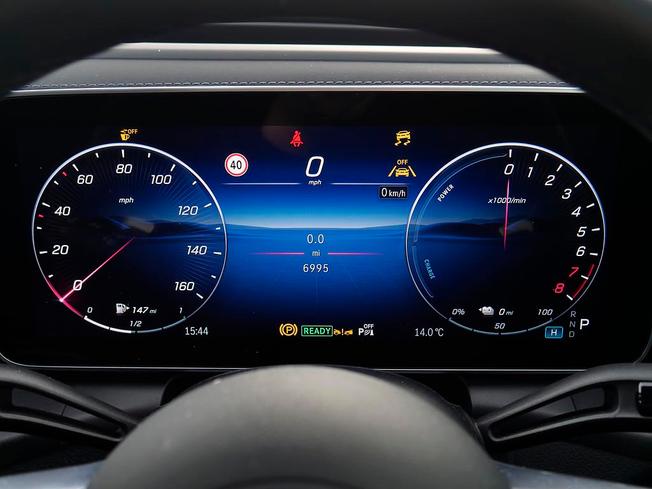 MERCEDES-BENZ Glc Photo 4