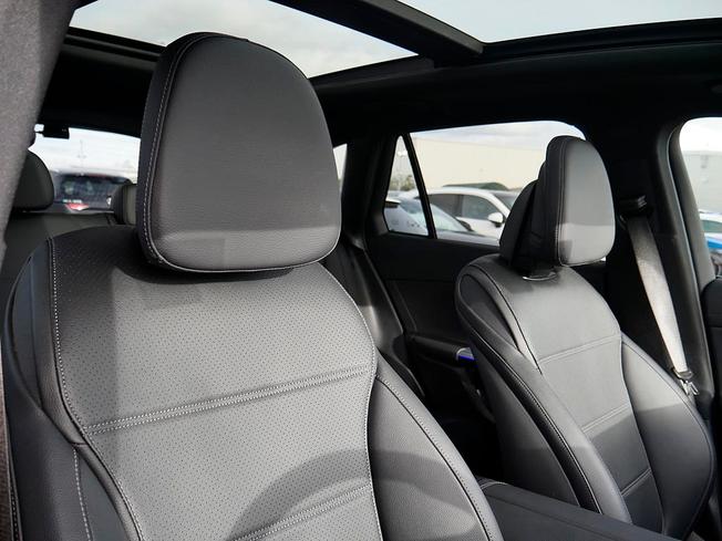 MERCEDES-BENZ Glc Photo 40