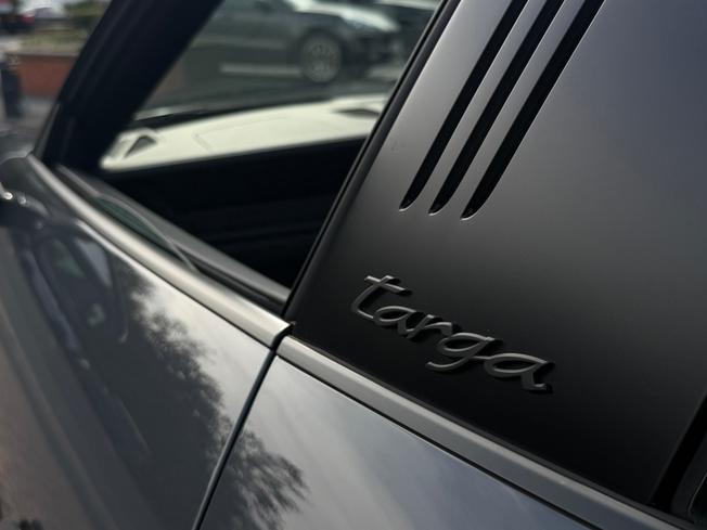 PORSCHE 911 Photo 26