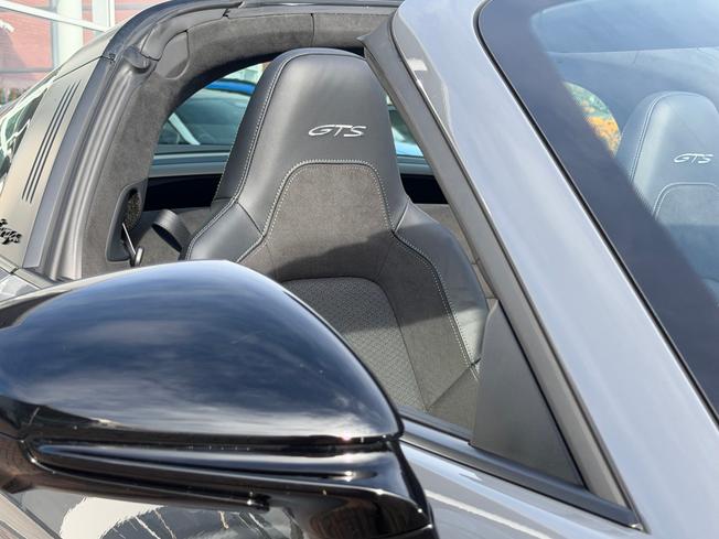 PORSCHE 911 Photo 34